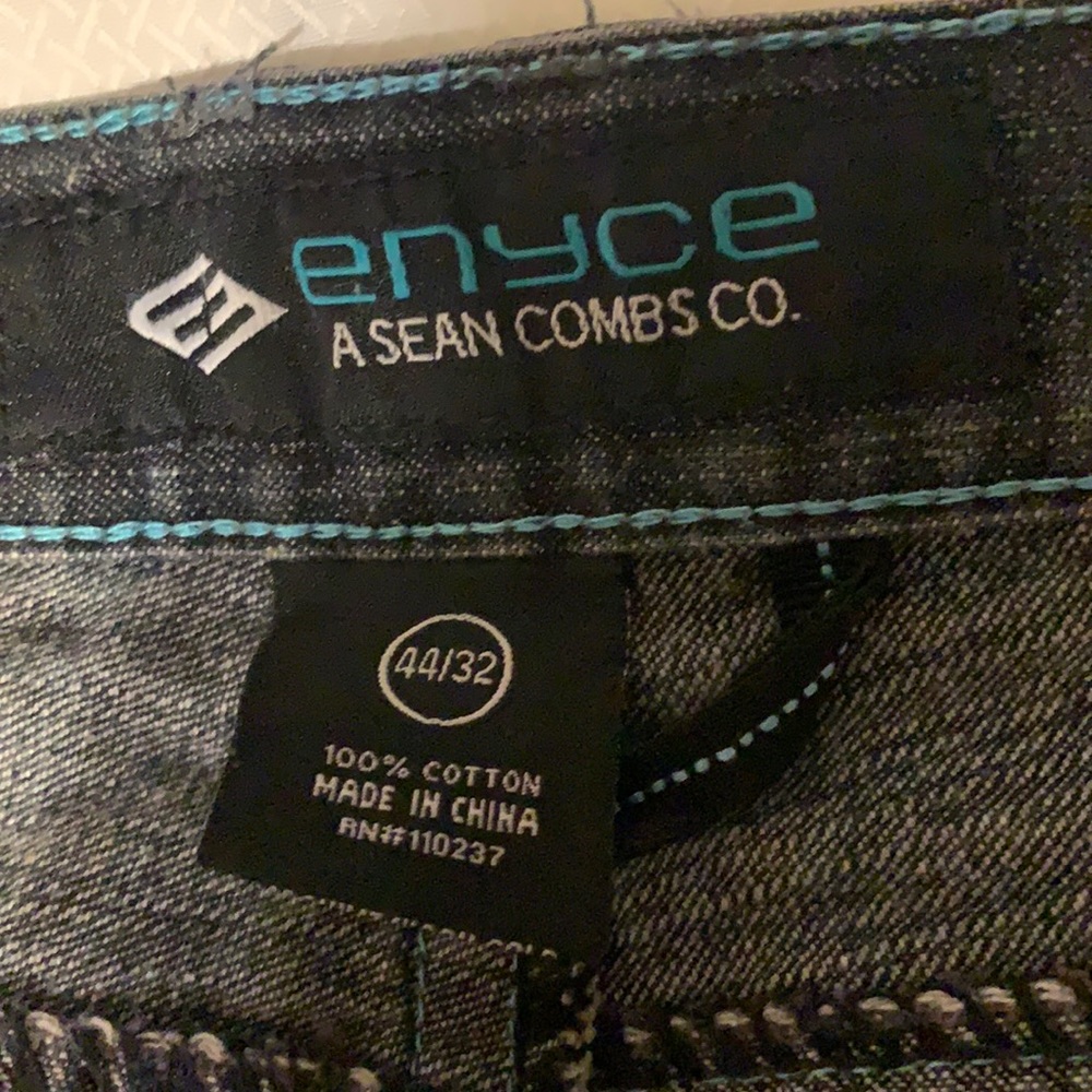 Enyce Men’s Jeans RN110237 w/embellished pockets
